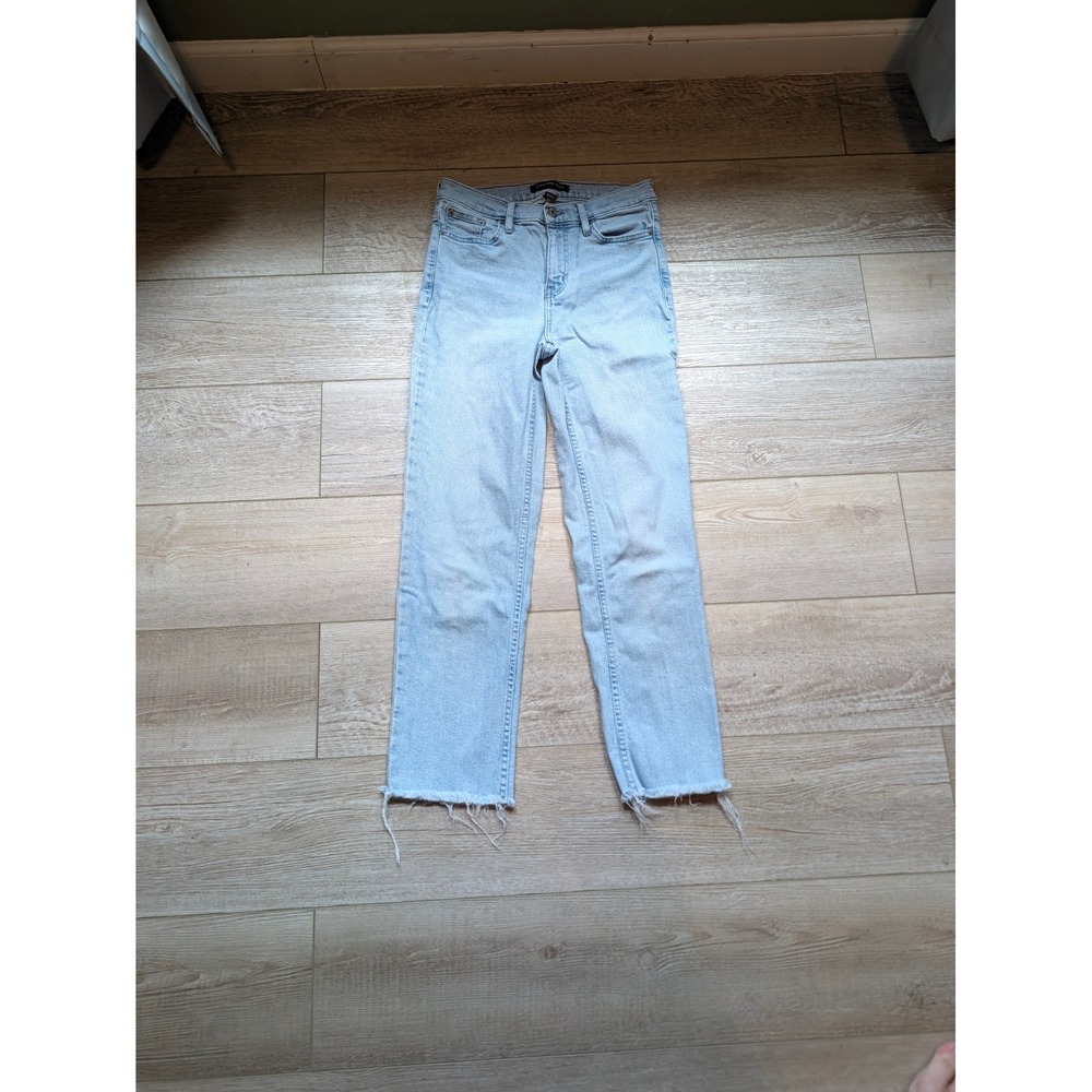 Calvin Klein Jeans Womens 25 Light Wash High Rise Straight Raw Hem Denim